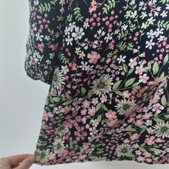J. Jill Cottagecore Quarter Sleeve Floral Print Blouse Size XS - Picture 3 of 9